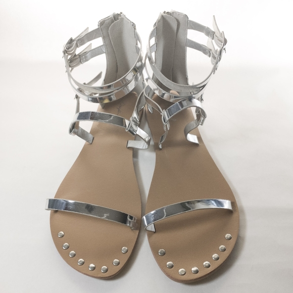 Qupid Silver Metallic Strappy Sandals, size 7.5 - Picture 2 of 3